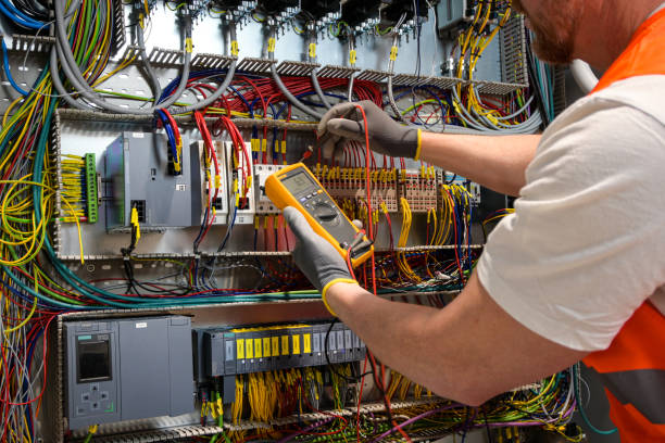 Professional Electrician in Savoy, IL